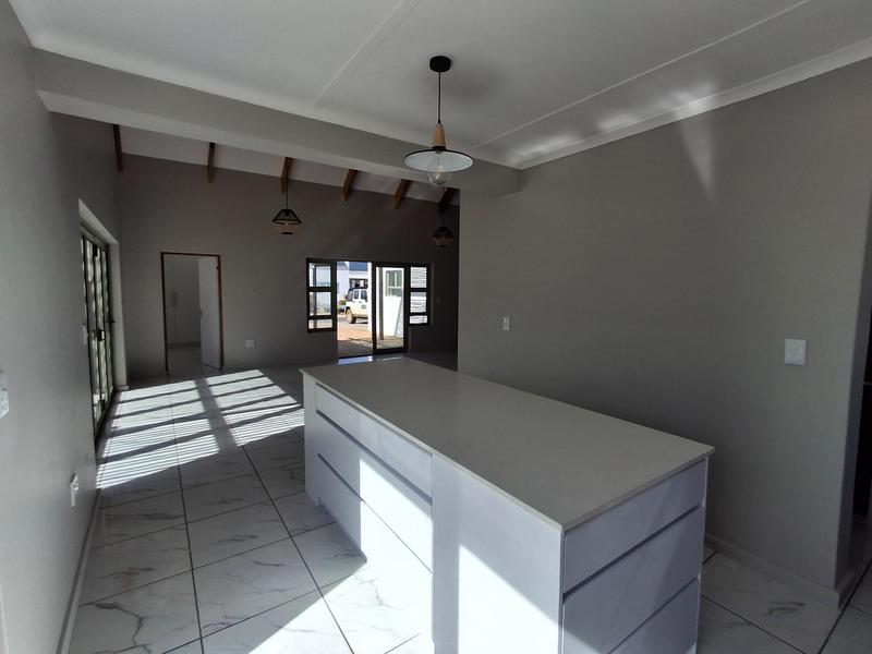 3 Bedroom Property for Sale in Britannia Bay Western Cape